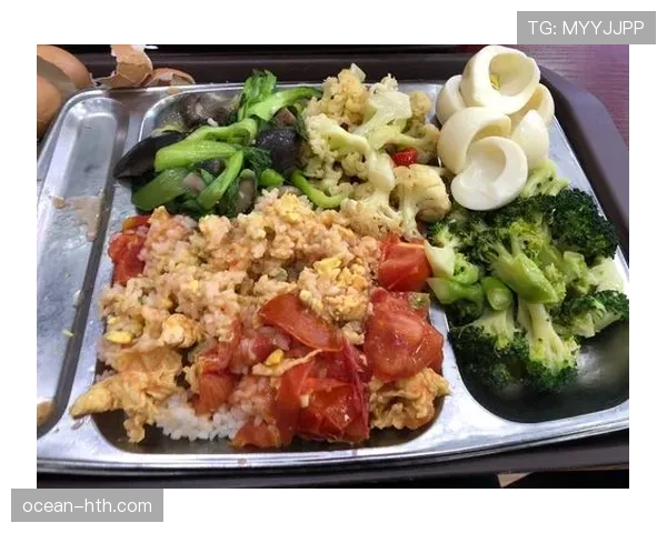 何冰娇每天吃三顿蛋白粉当饭，这谁顶得住啊